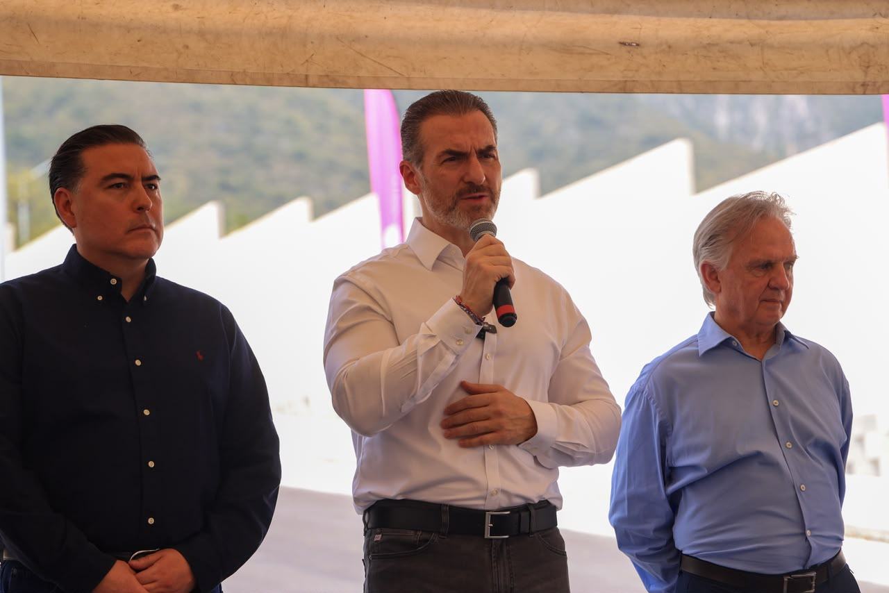 Inaugura Adrián de la Garza ampliación de la avenida Pedro Infante al poniente de Monterrey