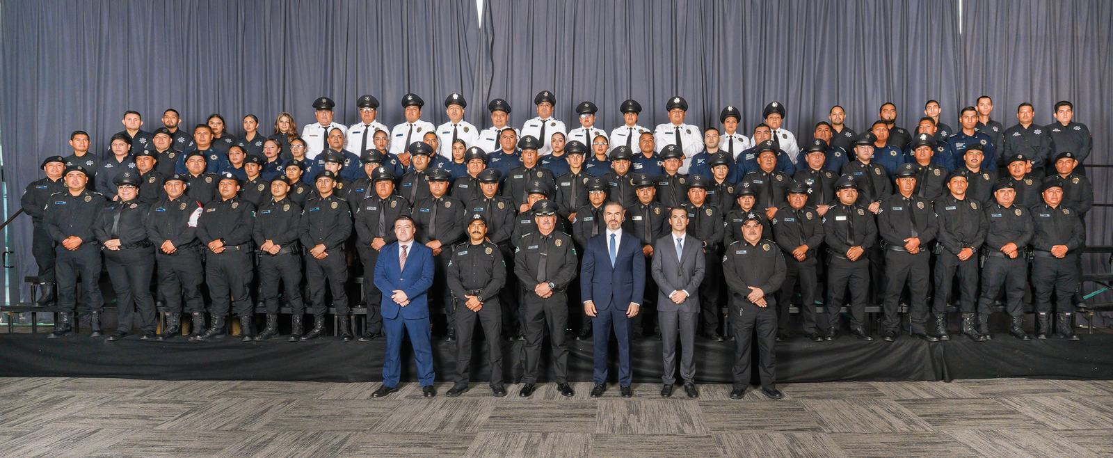 Reconoce Monterrey perseverancia y méritos de 281 elementos de seguridad