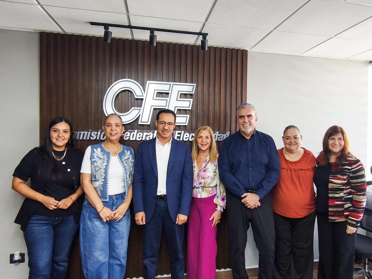 Estrechan coordinación CFE y Gobierno de Monterrey