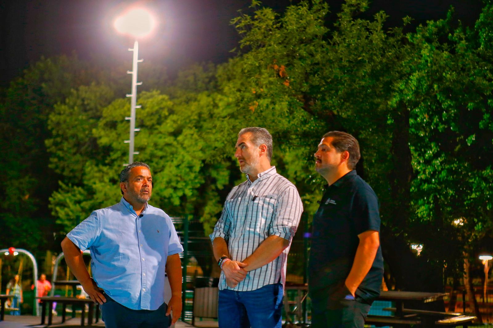 Este verano, el calor se disfruta mejor en las albercas de los parques de Monterrey