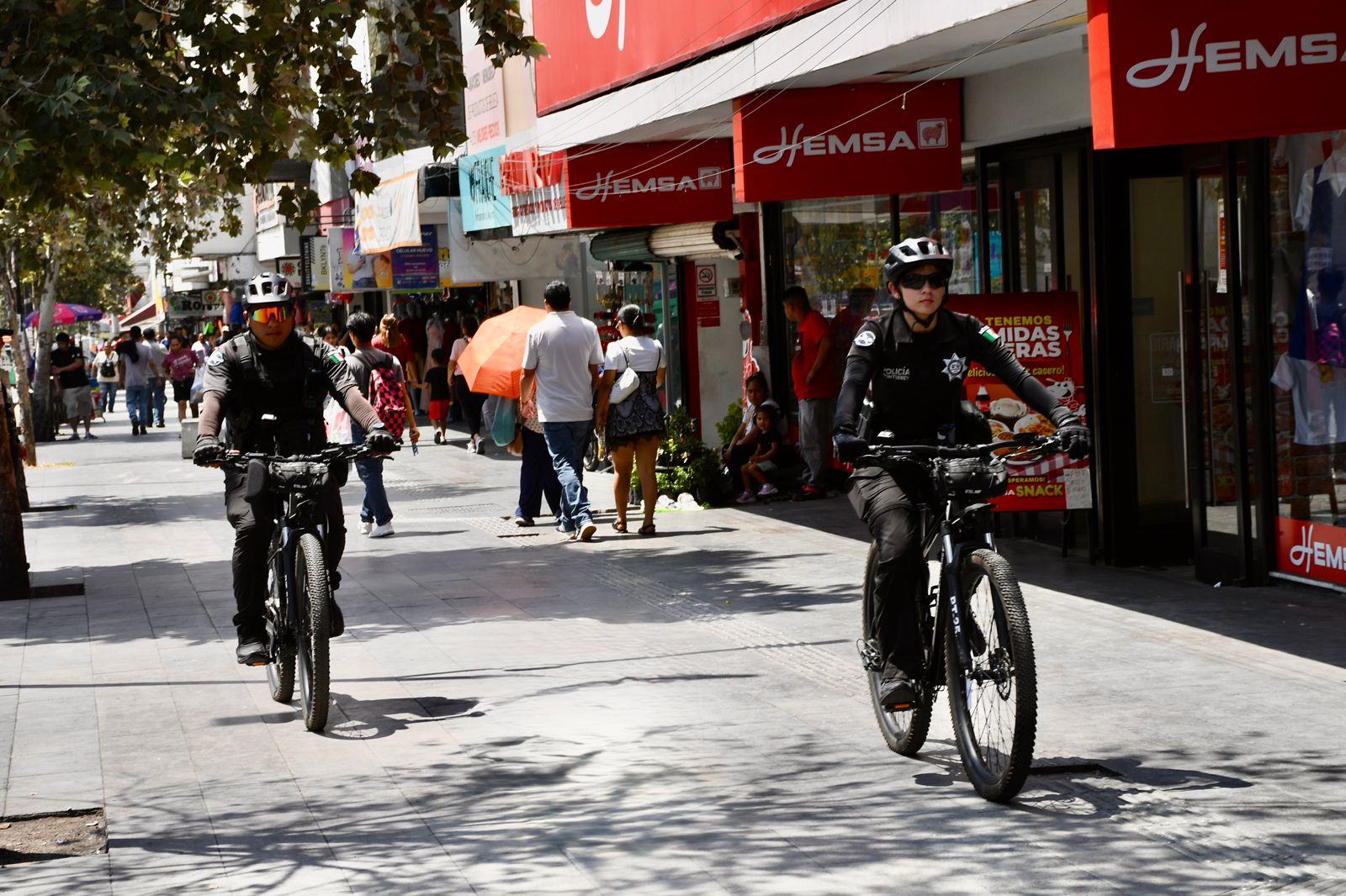 IMPLEMENTAN OPERATIVO POR COMPRAS DE PÁNICO ANTE REGRESO A CLASES.