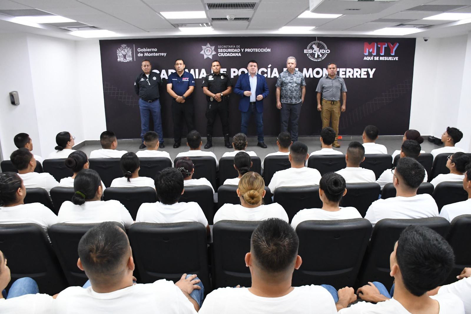 INGRESAN 65 NUEVOS CADETES A LA ACADEMIA DE POLICÍA DE MONTERREY
