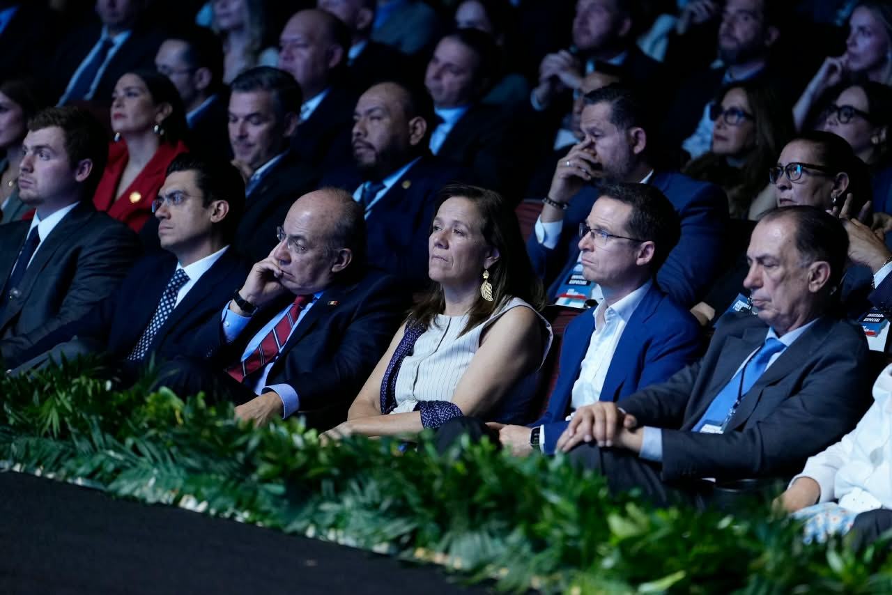 ADRIÁN DE LA GARZA LLAMA A RECUPERAR JUNTOS LA GOBERNANZA PARTICIPATIVA