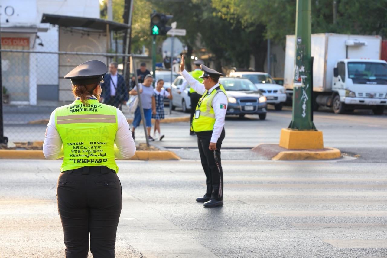 Arranca el operativo vial de regreso a clases en Monterrey