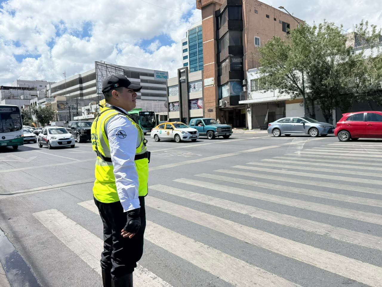 Implementan operativo por semáforos apagados