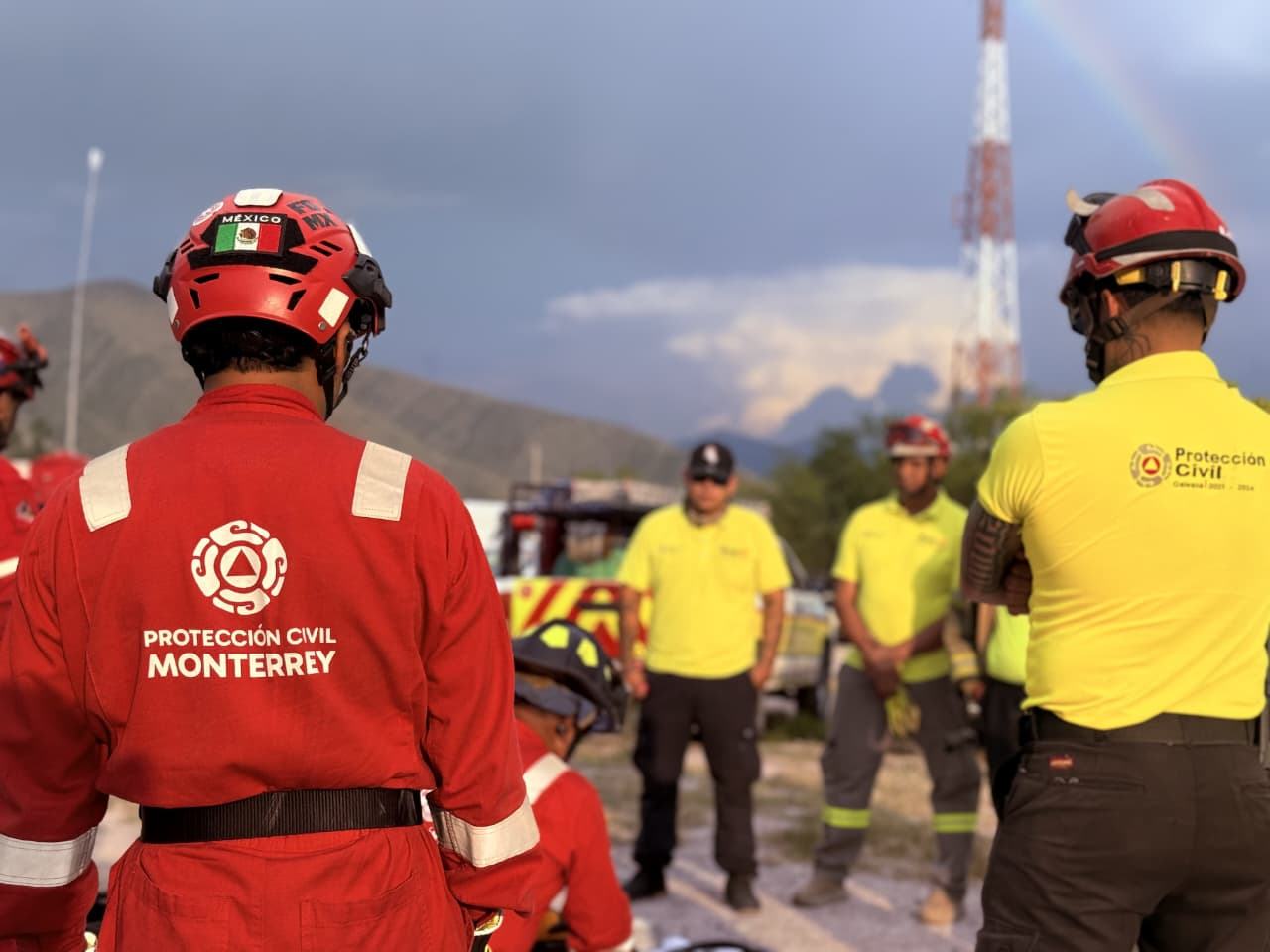 Capacita Protección Civil de Monterrey a rescatistas de Galeana