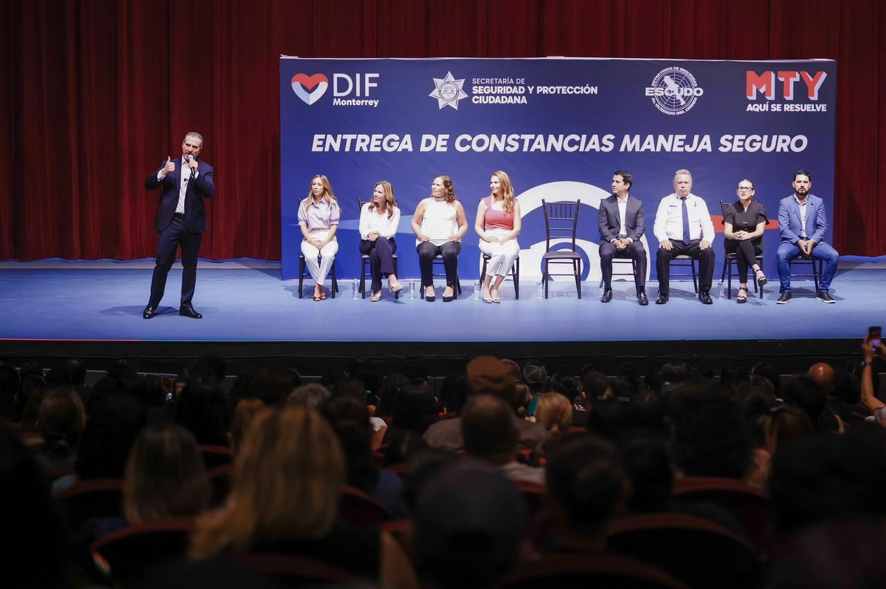 Suma DIF Monterrey 2 mil 300 personas beneficiadas con el programa “Maneja Seguro”
