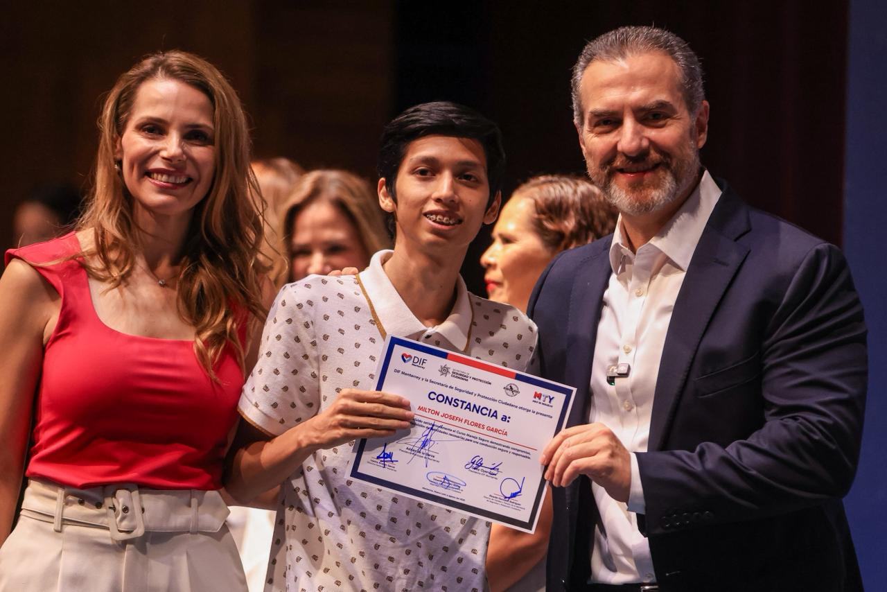Suma DIF Monterrey 2 mil 300 personas beneficiadas con el programa “Maneja Seguro”