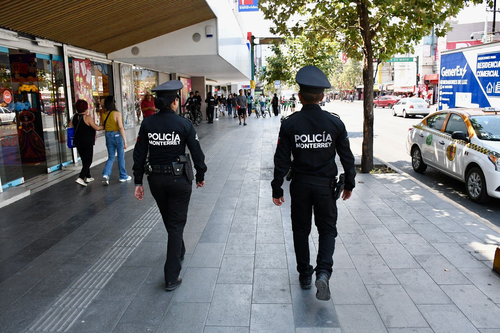 IMPLEMENTAN OPERATIVO POR COMPRAS DE PÁNICO ANTE REGRESO A CLASES.