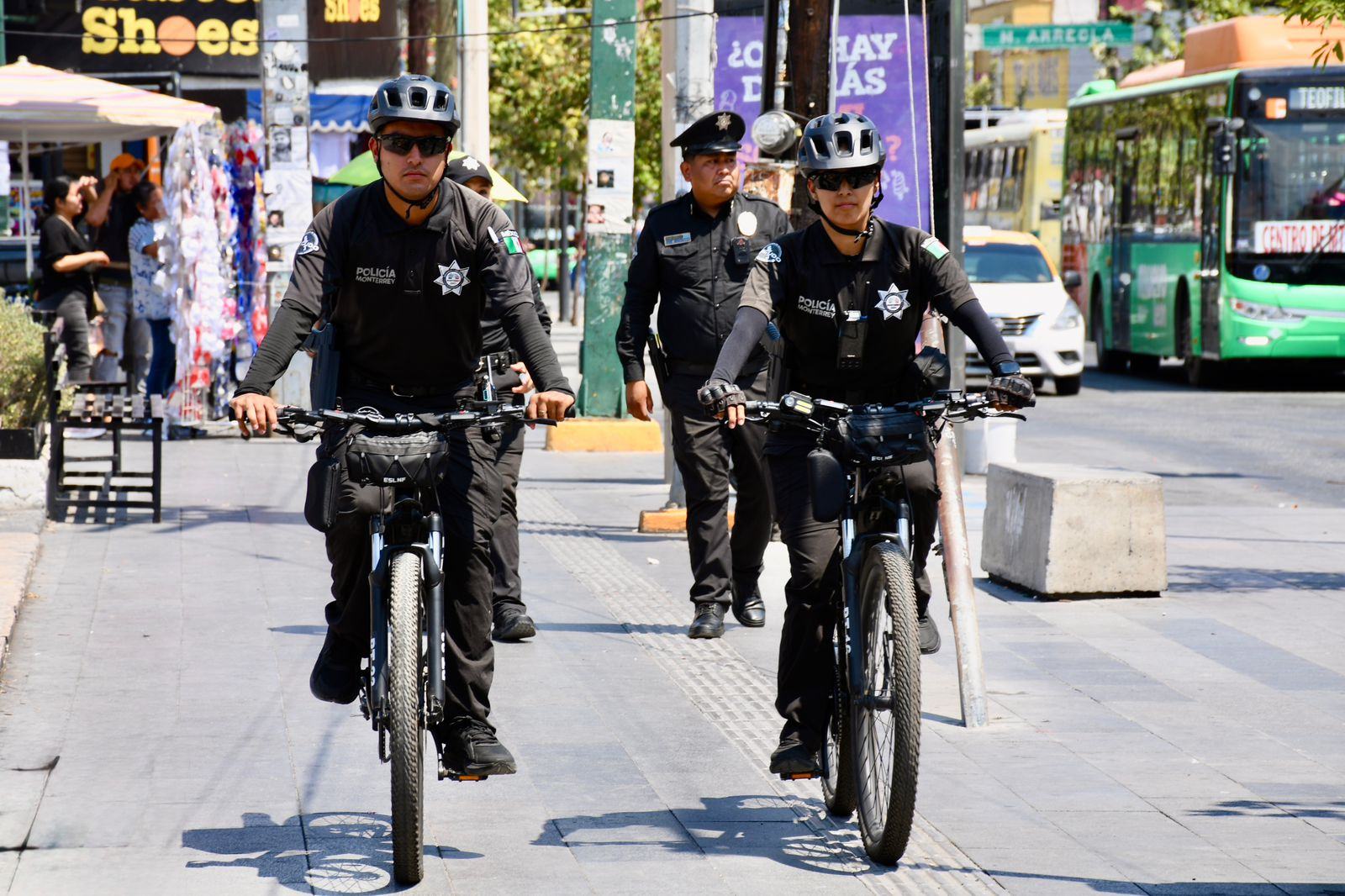 IMPLEMENTAN OPERATIVO POR COMPRAS DE PÁNICO ANTE REGRESO A CLASES.
