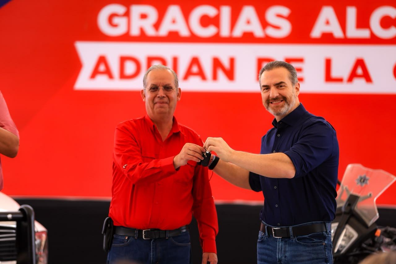 Entrega Adrián de la Garza patrullas a los municipios de Anáhuac, Bustamante y Lampazos