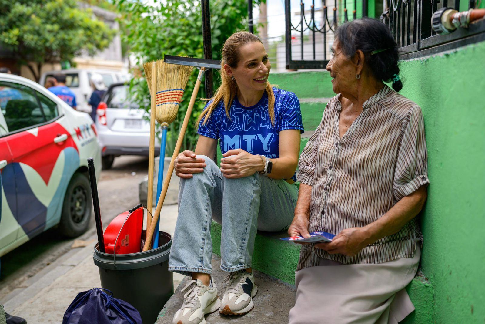 Brinda DIF Monterrey apoyo a familias afectadas por las lluvias en San Bernabé