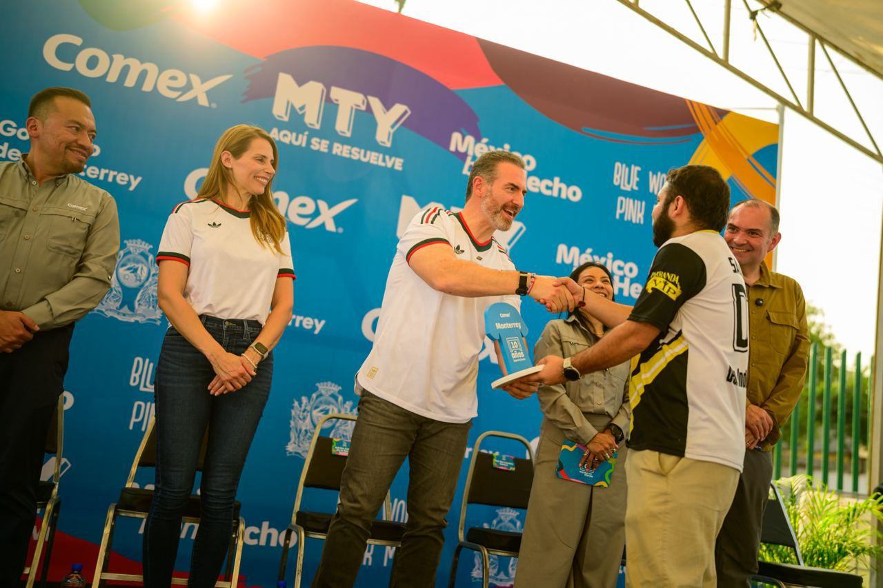 Entrega Monterrey canchas rehabilitadas rumbo al Mundial