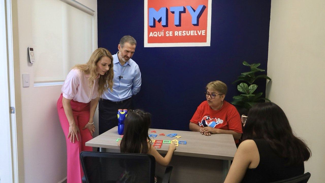 Inaugura Monterrey Unidad de Rehabilitación y Centro DIF en colonia Caracol