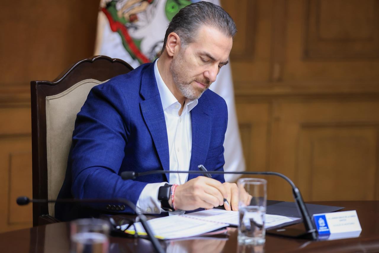 Acuerdan Monterrey e INEA impulsar conclusión de estudios básicos entre regiomontanos