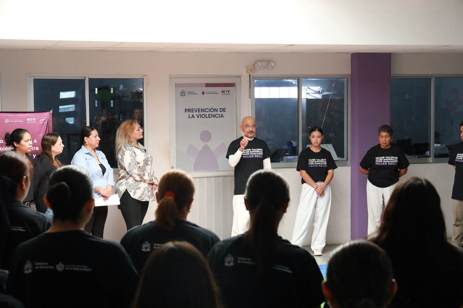 Impulsa Gobierno de Monterrey taller de defensa personal para mujeres