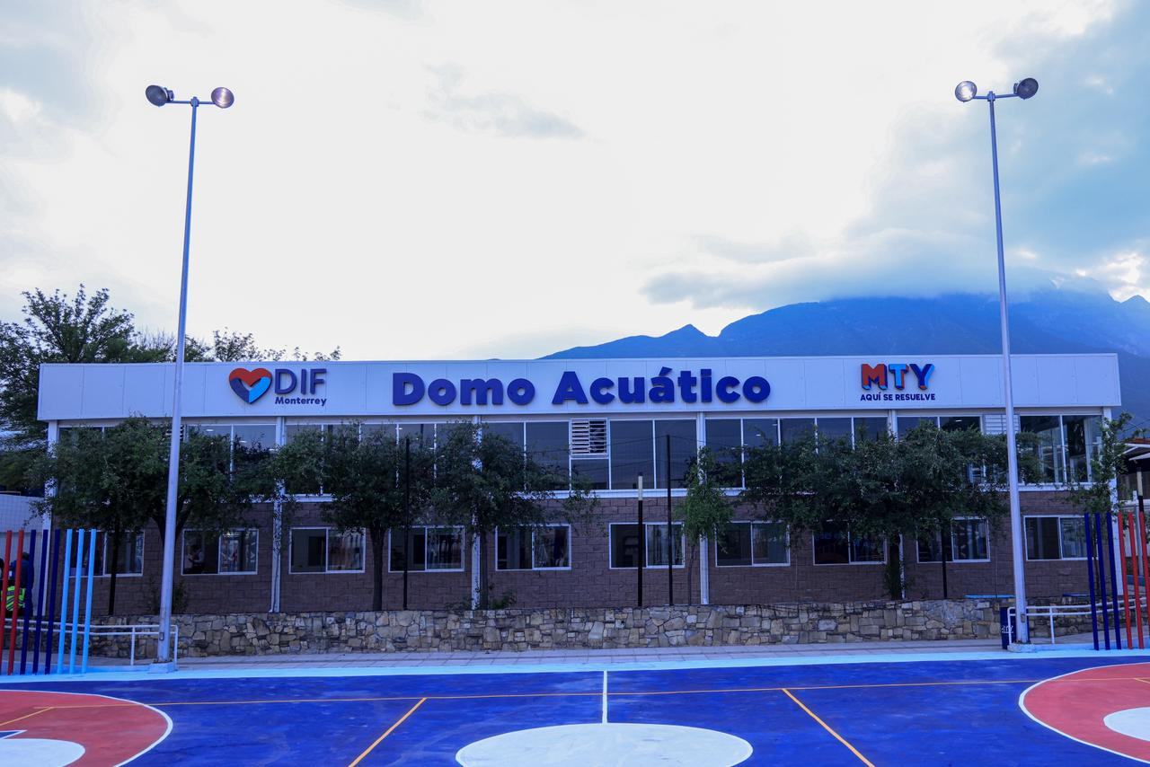 Inaugura Gobierno de Monterrey Domo Acuático Terapéutico