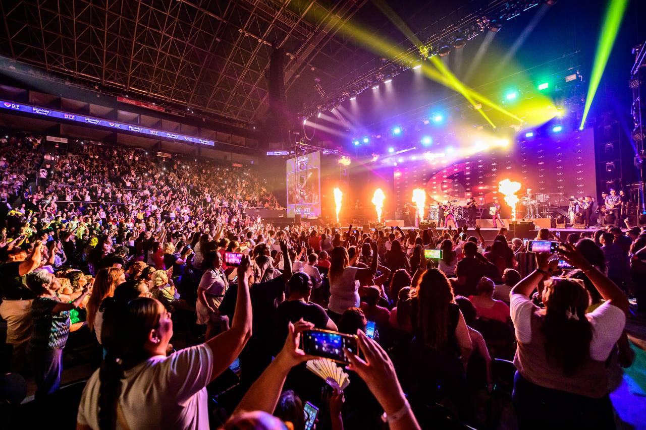Celebra DIF a las madres con evento “Felicidades mamá”