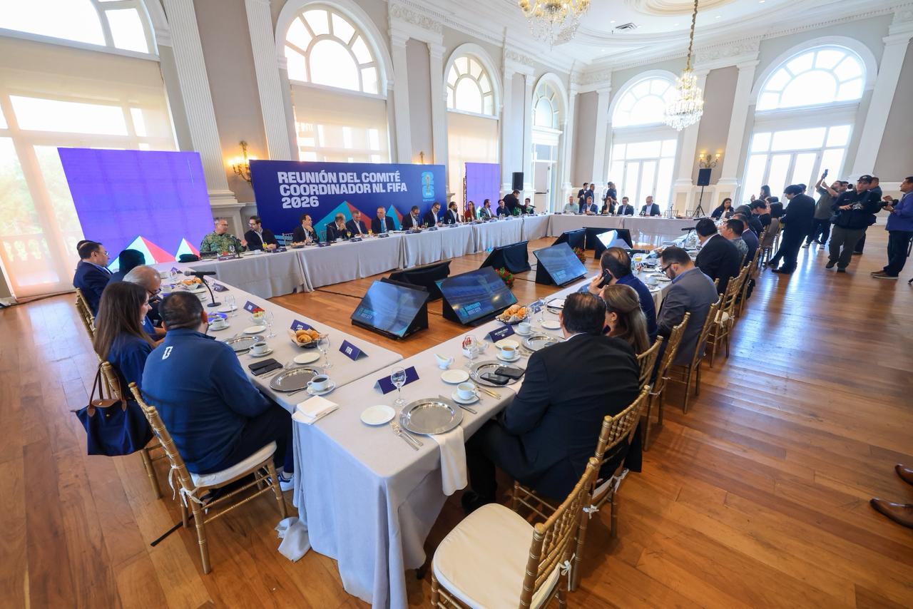 Presenta Adrián de la Garza al Comité de FIFA acciones con miras al Mundial