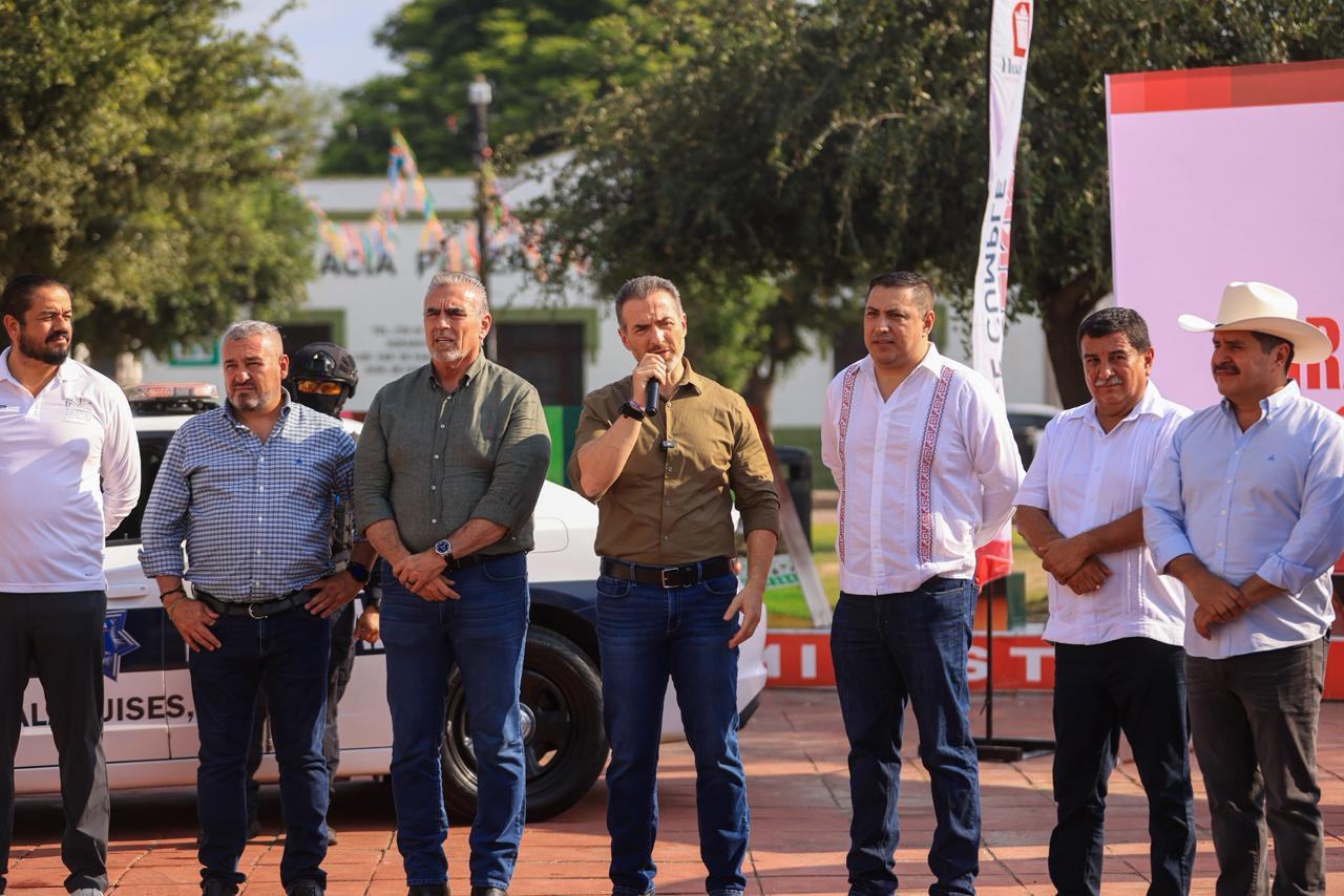 Entrega Adrián de la Garza 10 vehículos para la seguridad pública en zona citrícola