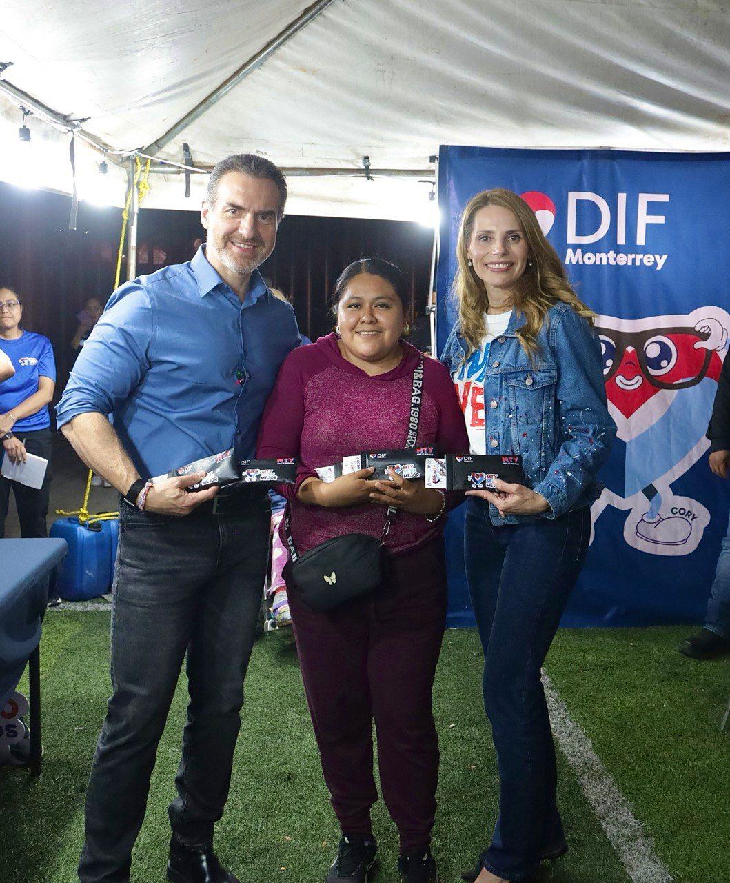 Supera programa “Monterrey se ve mejor” los 10 mil 500 lentes entregados