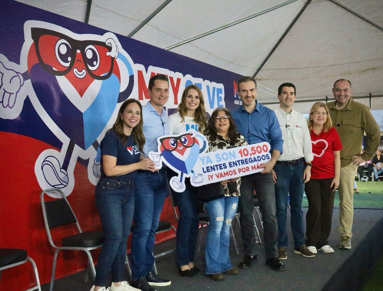 Supera programa “Monterrey se ve mejor” los 10 mil 500 lentes entregados