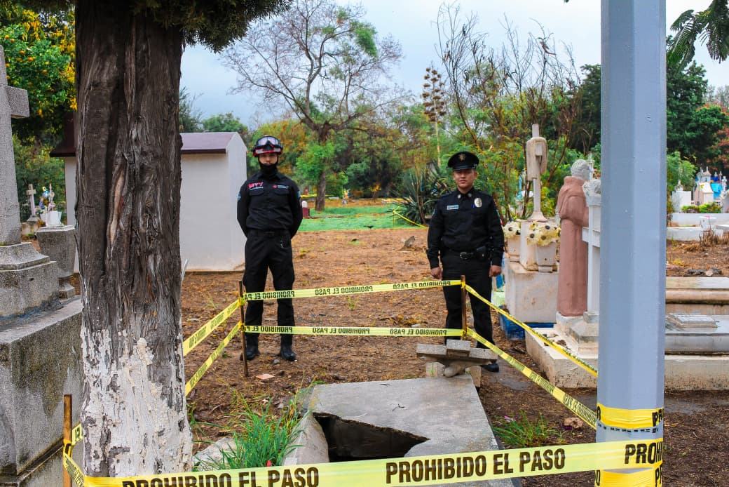 Monterrey prepara operativo de seguridad en panteones por el día de muertos