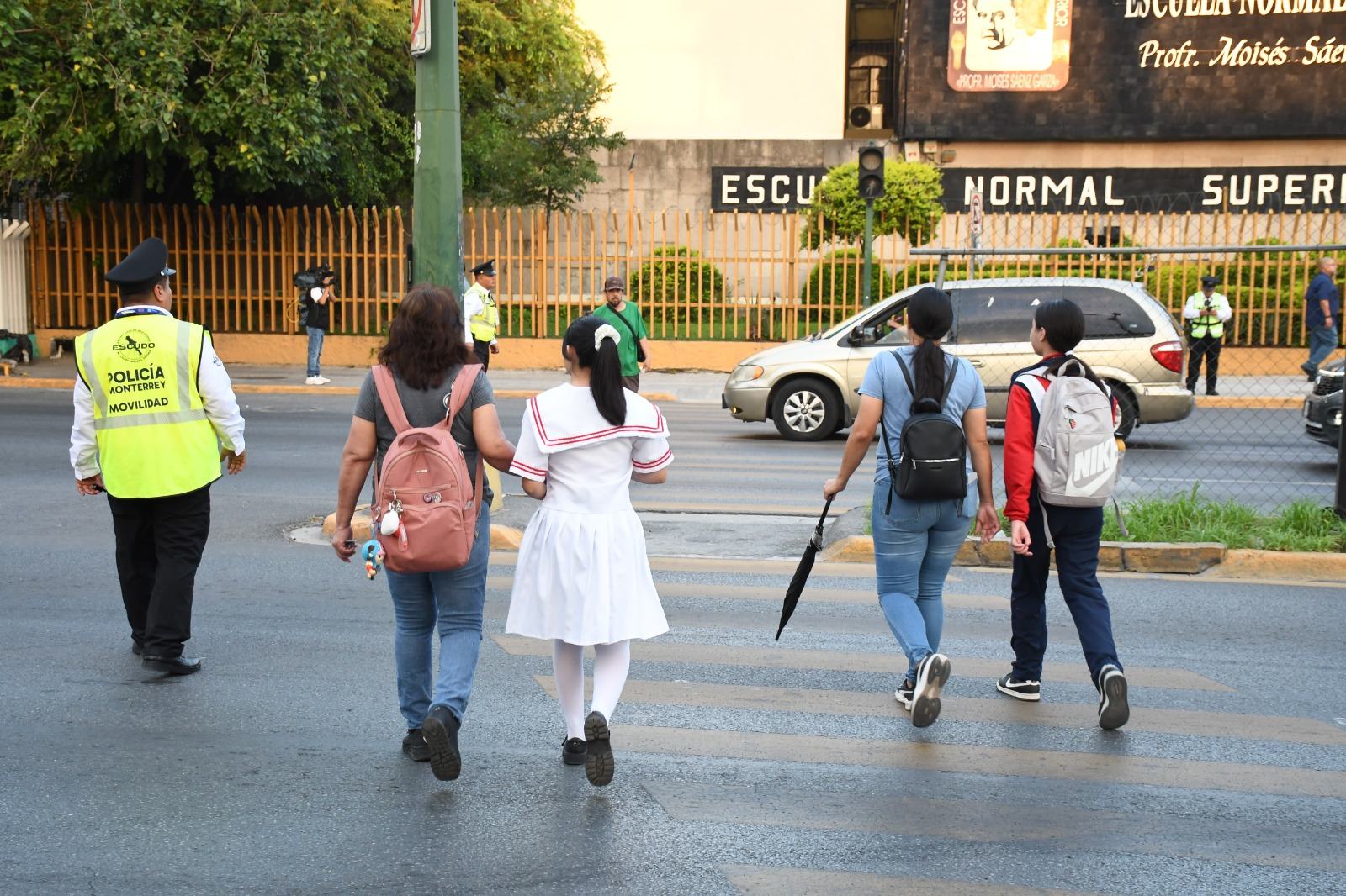 Listo el operativo de regreso a clases en Monterrey