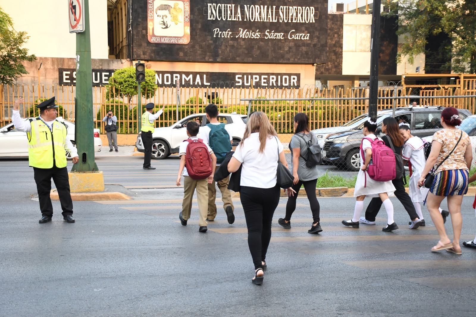 Listo el operativo de regreso a clases en Monterrey