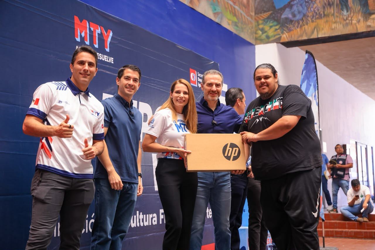 Entregan premios a campeones del Mundialito de Barrios Monterrey y Regio Play