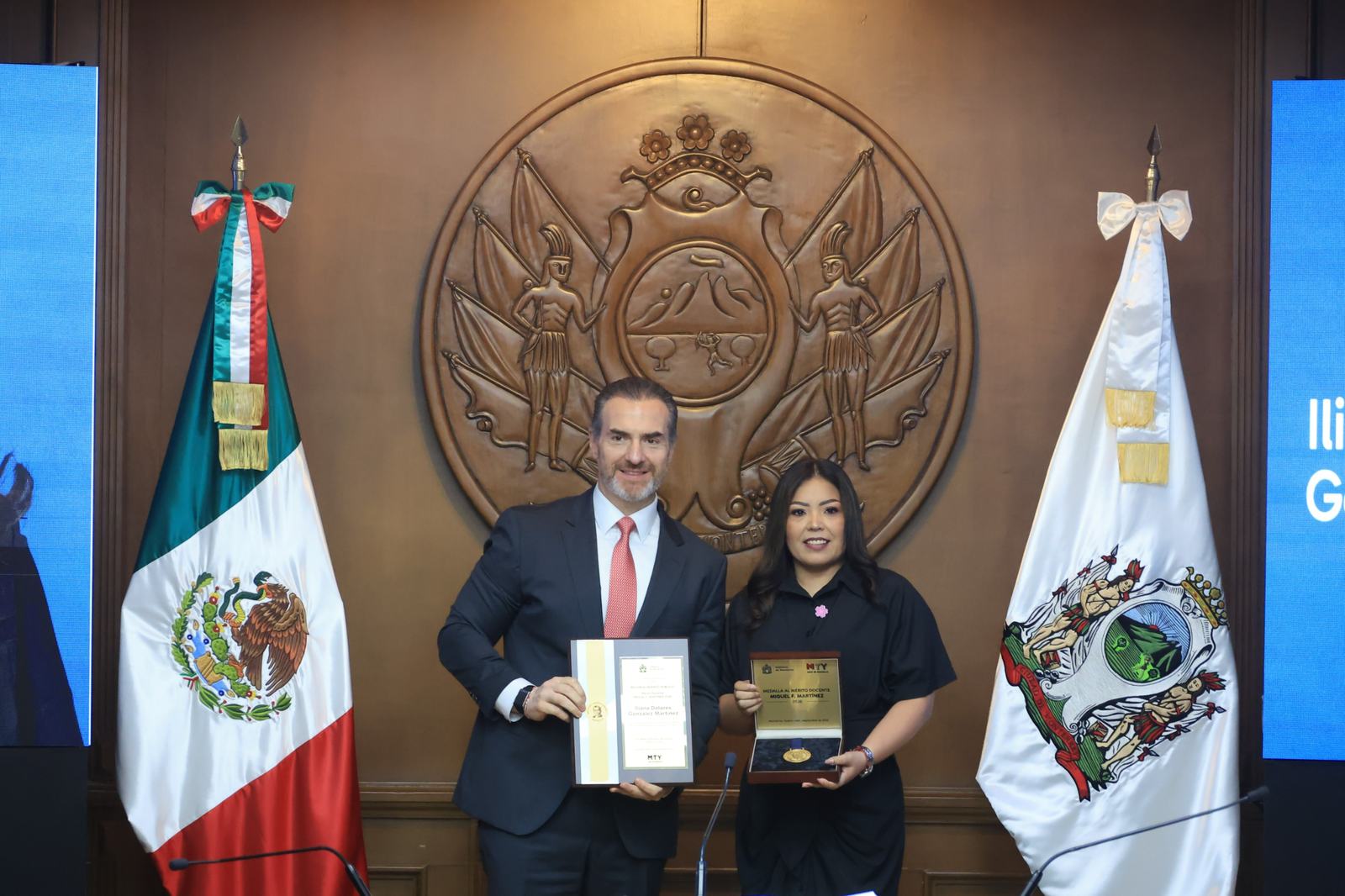 Entrega Monterrey el reconocimiento público al magisterio “Miguel F. Martínez” a 10 docentes