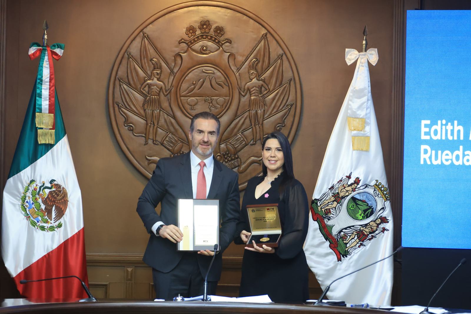 Entrega Monterrey el reconocimiento público al magisterio “Miguel F. Martínez” a 10 docentes