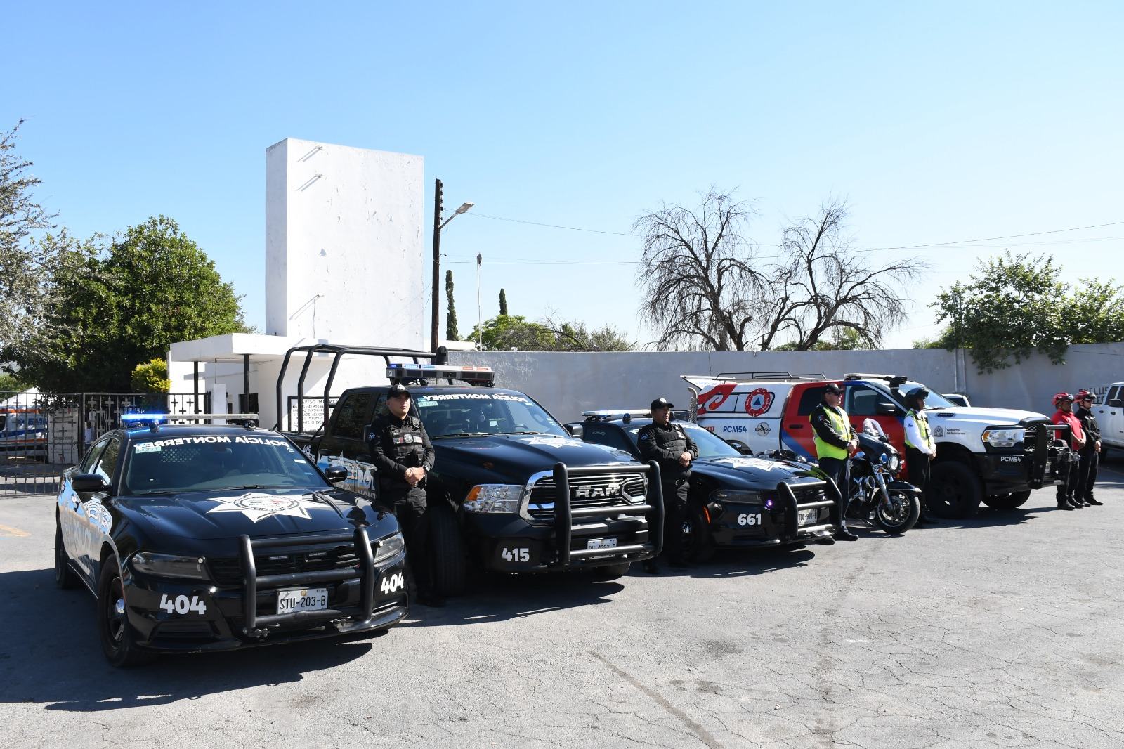 Despliega Monterrey operativo de limpieza y seguridad en Panteones Municipales
