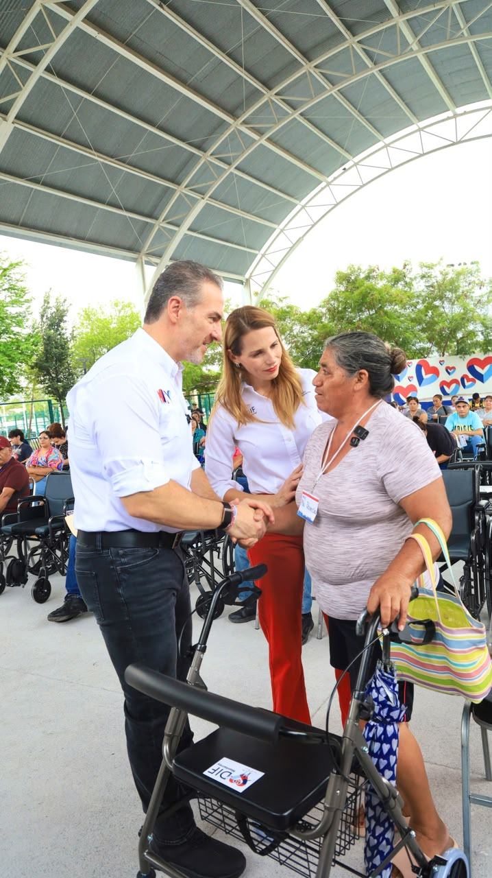 Rebasa Monterrey los 4 mil aparatos funcionales entregados a personas con discapacidad