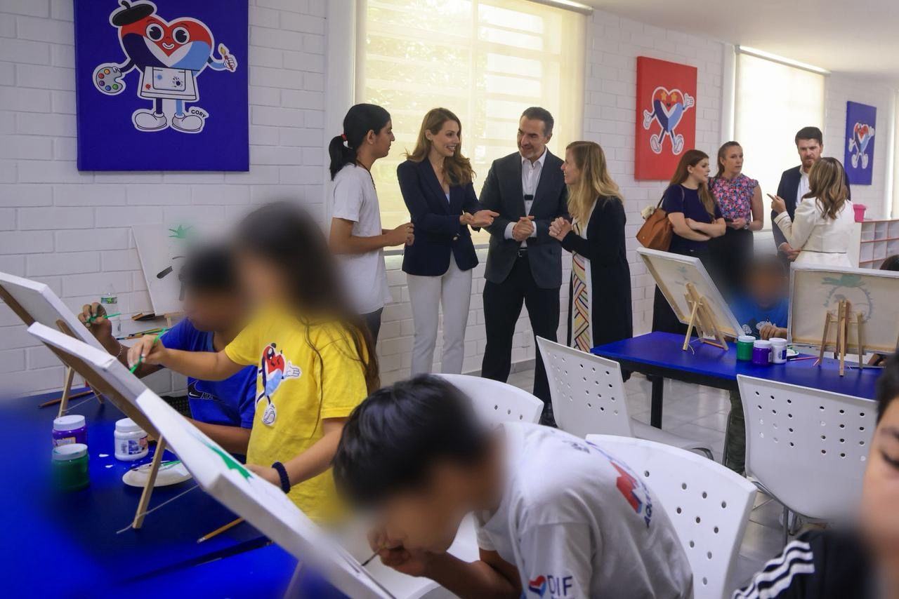 Visita cónsul de Estados Unidos instalaciones renovadas de PAPTI