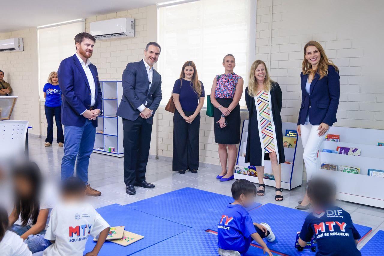 Visita cónsul de Estados Unidos instalaciones renovadas de PAPTI