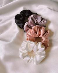 SCRUNCHIES 