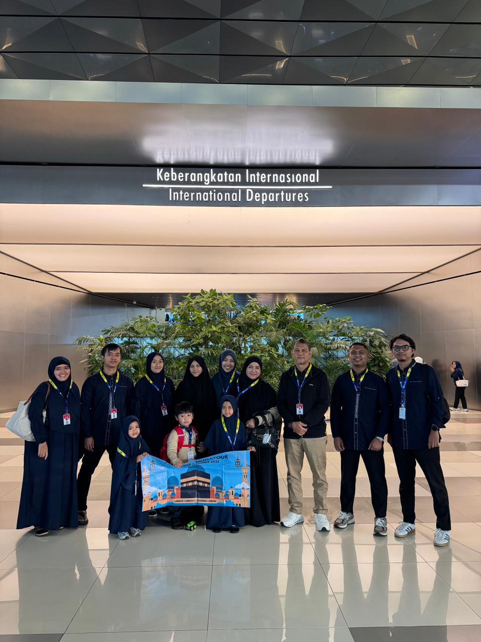 Pilih Mana: Enak Landing Madinah Dulu atau Langsung ke Mekkah via Jeddah?