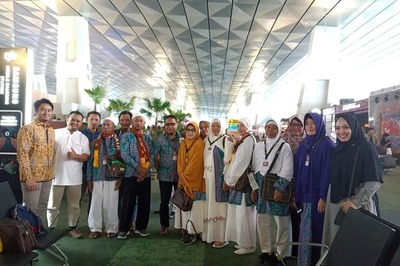 Travel Haji dan Umroh Terbaik Goldy Travel