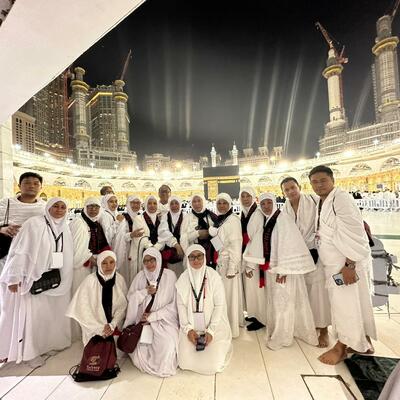 Grup Umroh 18 Maret setelah selesai melakukan Thawaf