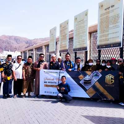Kunjungan jamaah MG Wisata ke Gunung Uhud