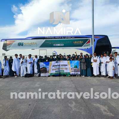 Umrah Keluarga Besar Santri Group Solo