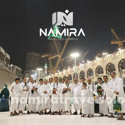 Umrah Keluarga Besar Santri Group Solo