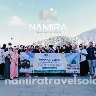 Umrah Keluarga Besar Santri Group Solo