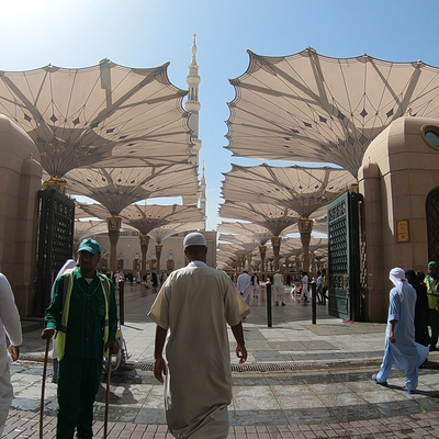 Kegiatan Jemaah Umrah di Madinah 