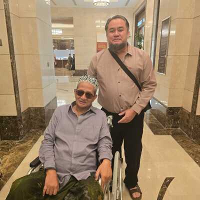 Direktur PT Fakta Jabbar Internasional Sowan ke Gus Ali Pompes Bumi Syalawat. Ulama Besar Indonesia Yang Sangat Kharismatik.