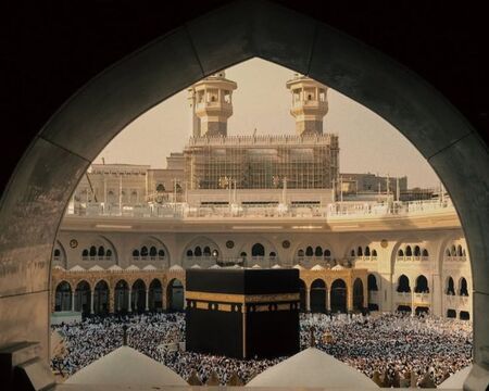 Umroh Plus Thaif Deluxe Akhir Desember 2026 10 hari [start Batam]