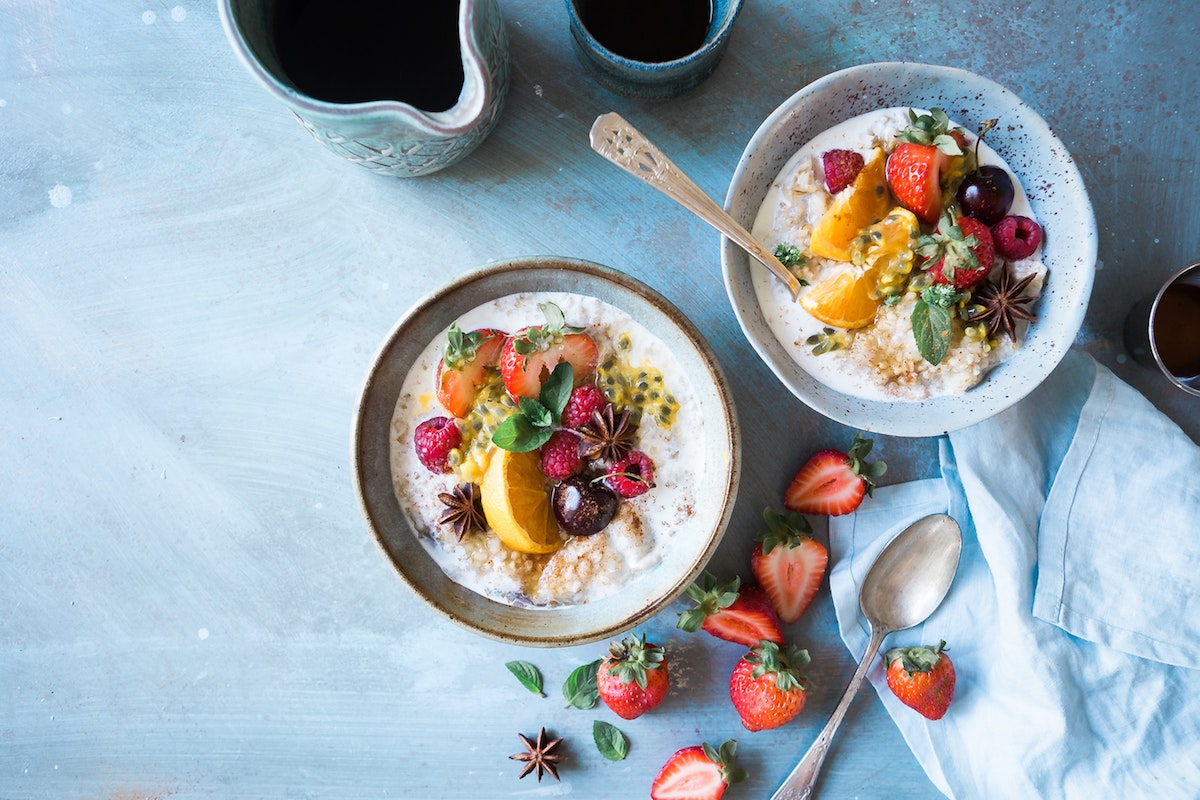 yogurt with berries