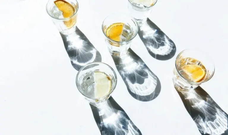 Glasses of lemon water for healthy habits