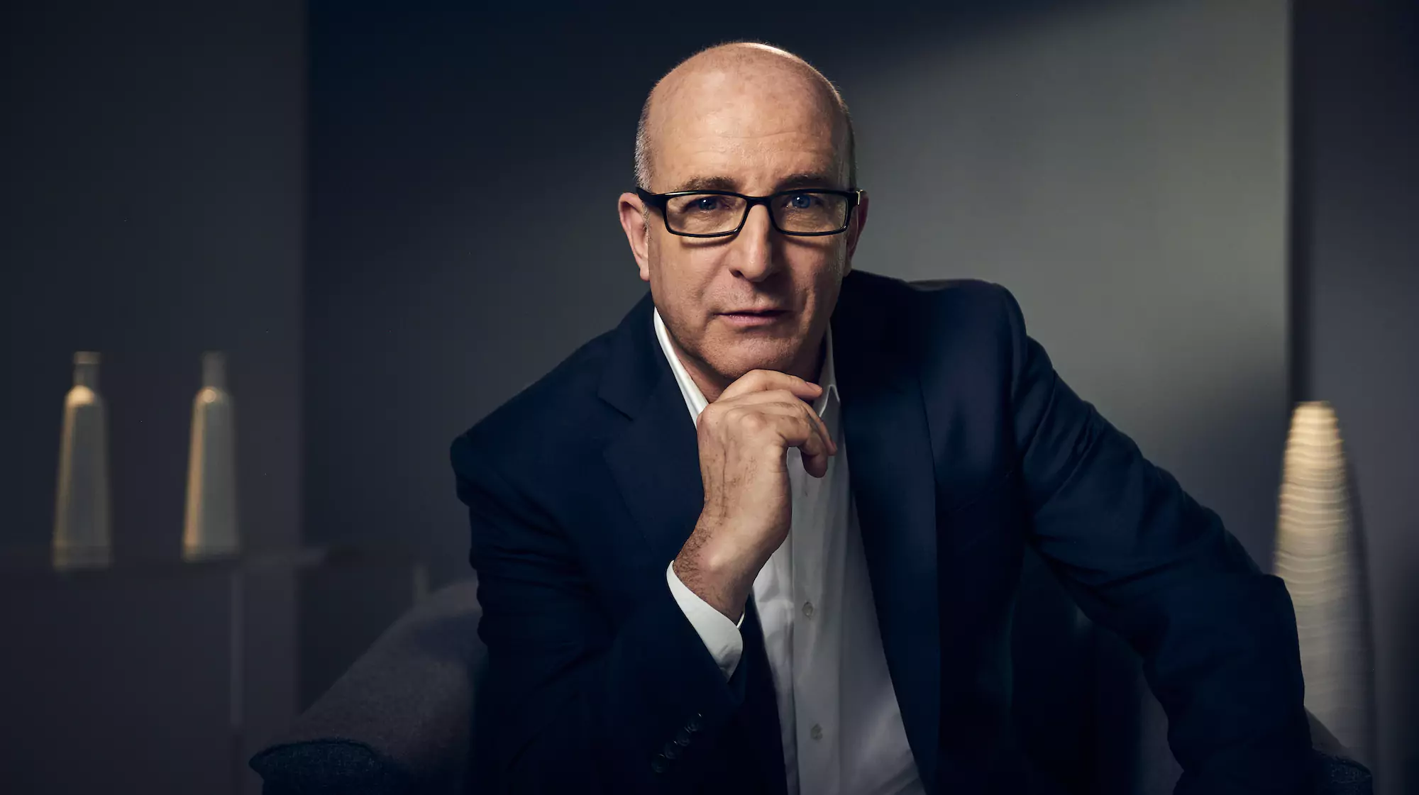 Paul McKenna,英国#1催眠师兼Mindvalley完全自信查询教程